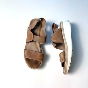 Eileen‎ Fisher Women's Size 7 Sandals Brown Tan Dash Leather Wedge Slingback